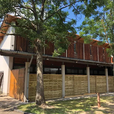 Beach Hostel Balatonboglár