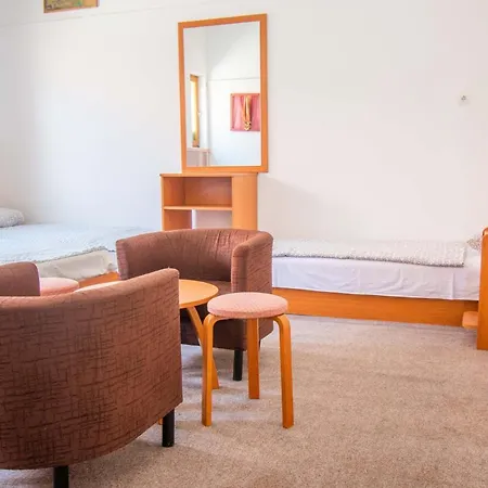Beach Hostel Balatonboglar * Balatonboglár