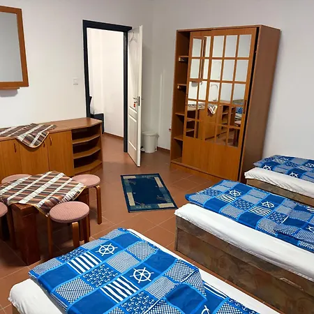 Beach Hostel Balatonboglar Appart hôtel *