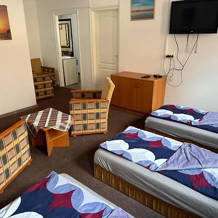 Beach Hostel Balatonboglar *